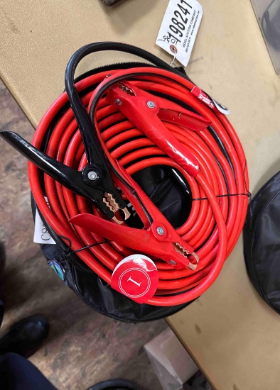 UNUSED FUTURE 4 GAUGE 25' JUMPER CABLES