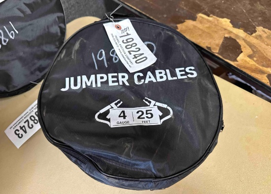 UNUSED FUTURE 4 GAUGE 25' JUMPER CABLES