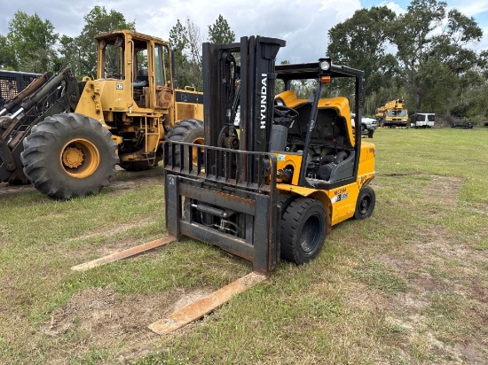 (INOP) HYUNDAI 50L-7A STRAIGHT MAST FORKLIFT