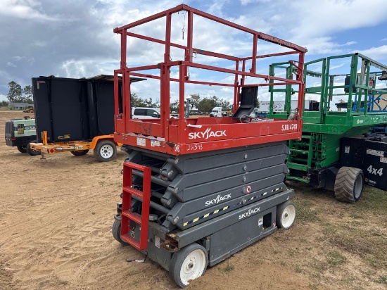 2017 SKYJACK SJIII4740 ELECTRIC SCISSOR LIFT