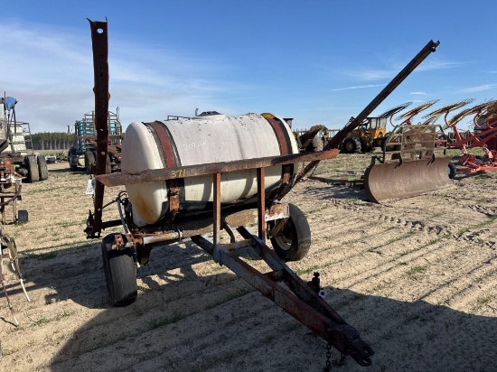 PULL TYPE NITROGEN APPLICATOR