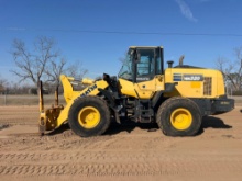 2019 KOMATSU WA320-8 WHEEL LOADER