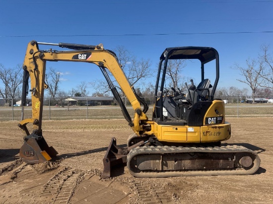 2013 CATERPILLAR 305E CR EXCAVATOR