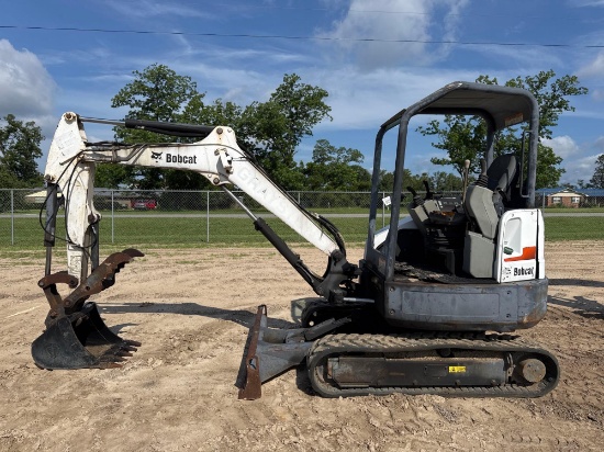 2011 Bobcat E32 Excavator