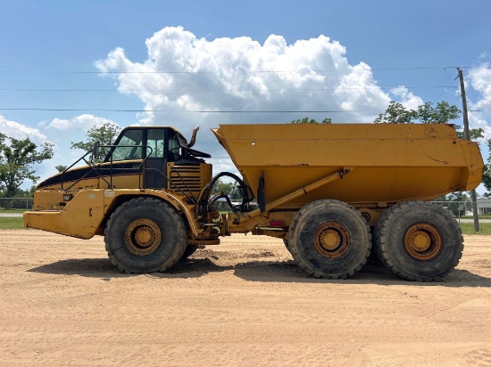 2004 Caterpillar 740 Off Road Dump Truck