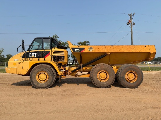 2007 Caterpillar 725 Off Road Dump Truck