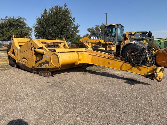 2014 JOHN DEERE 2112E PULL TYPE DIRT PAN