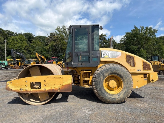 Caterpillar Cs56 Smooth Drum Roller