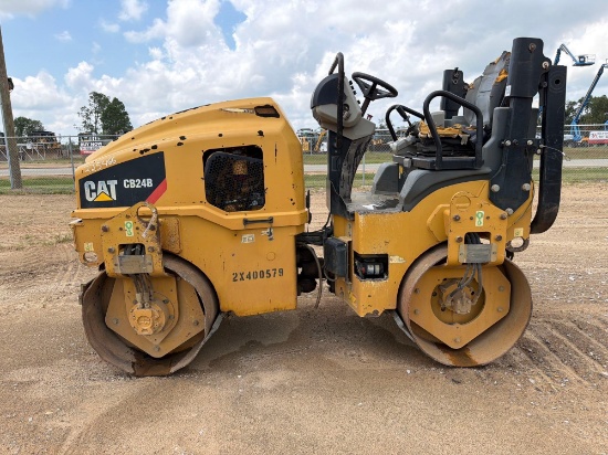 2016 CATERPILLAR CB24B DOUBLE DRUM ROLLER