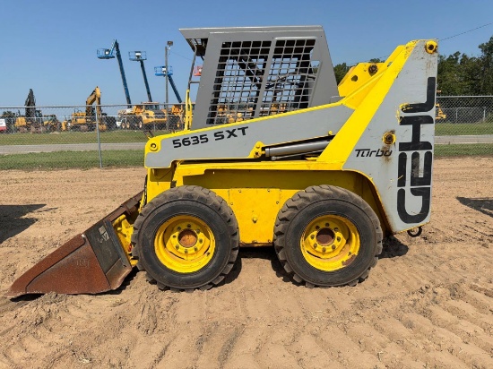 GEHL 5635 SXT SKID STEER