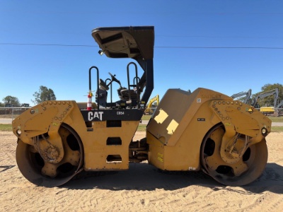 2011 Caterpillar Cb54 Double Drum Roller