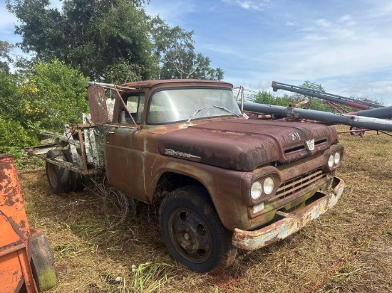 ANTIQUE FORD F-500 SINGLE CAB FLAT BED TRUCK FRAME
