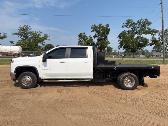 2022 Chevrolet 3500hd Crew Cab Flatbed Truck