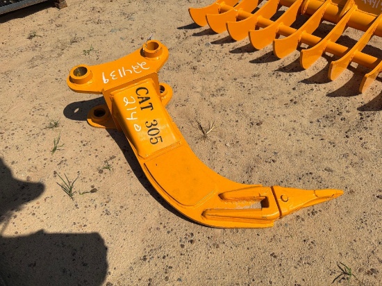 UNUSED FUTURE CAT 305 EXCAVATOR RIPPER