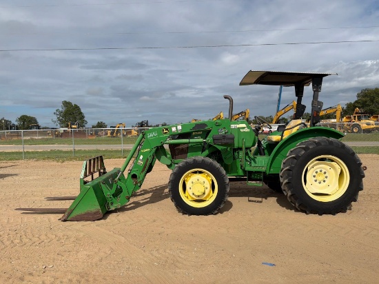 John Deere 5055e Tractor