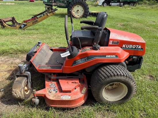 Kubota Z1721 Zero Turn Lawn Mower