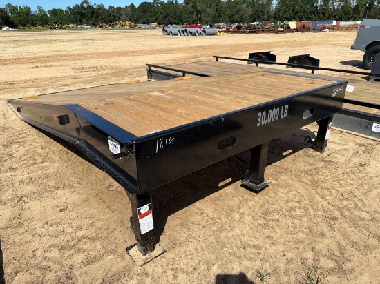 UNUSED X-STAR 101'X20' LOADING RAMP