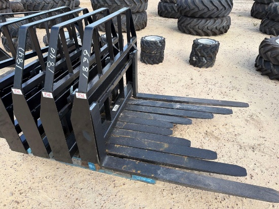 UNUSED KIVEL 48" - 3500LB CAP PALLET FORKS