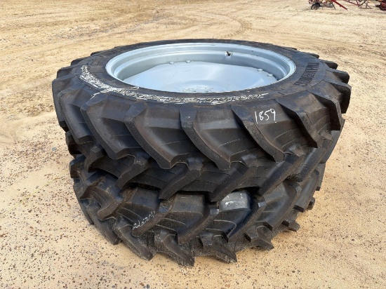 UNUSED (2) 400/75R38 (15.5R38) TIRES ON 8 LUG RIM