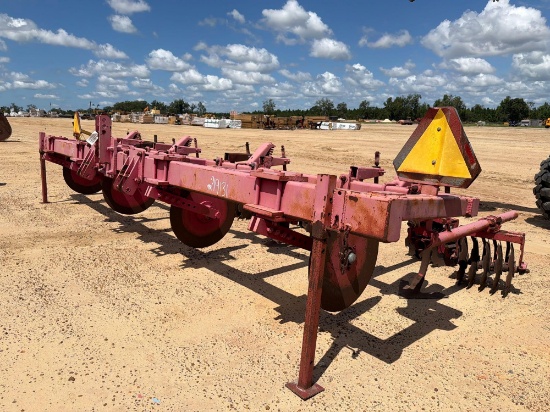 (4) Row Field Cultivator