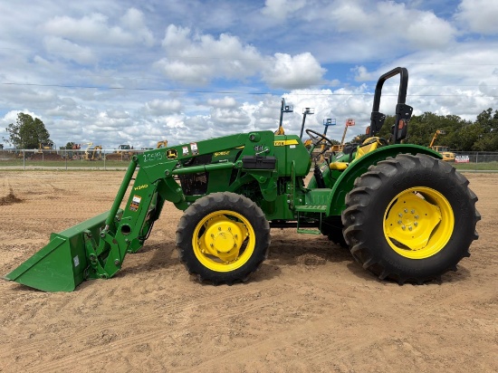 2015 John Deere 5055e Tractor