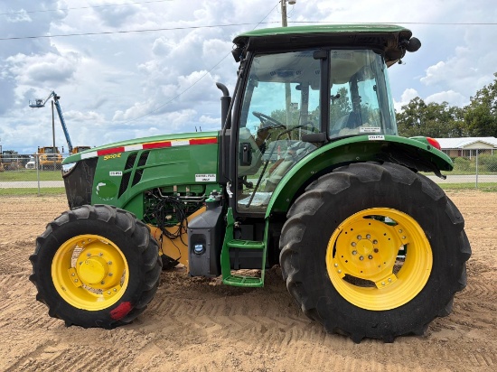 John Deere 5100e Tractor