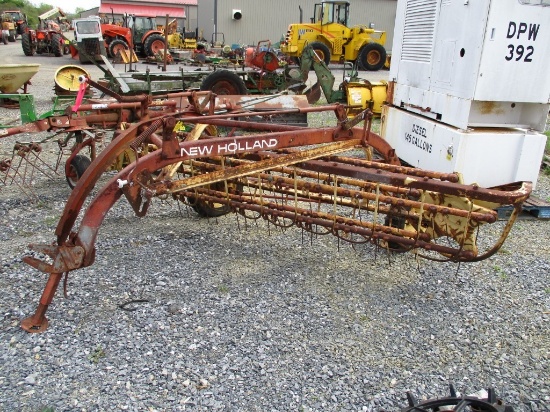 New Holland 256 Rake **AS IS **