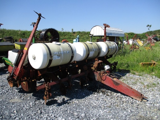 White 5100 Planter
