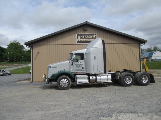 2013 Kenworth T800 Tandem Axle Sleeper