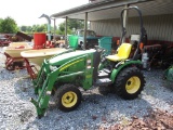 John Deere 2320 w/200CX Loader