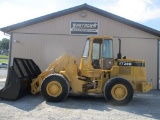 CAT IT28 Wheel Loader