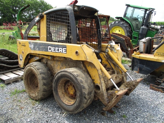 John Deere 320 Skid Steer ** AS IS **