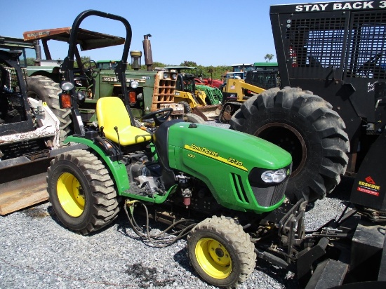 John Deere 2720 Compact Tractor