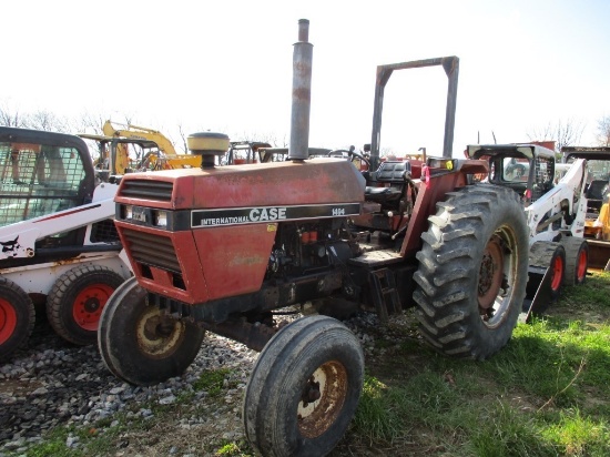 Case/ IH 1494 Tractor