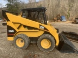 CAT 252 Compact Track Loader