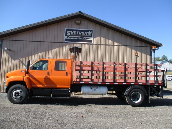 2005 GMC C7500 Stake Body Truck