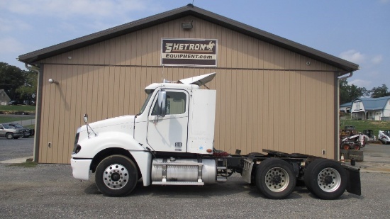 2012 Freightliner Columbia Day Cab Truck