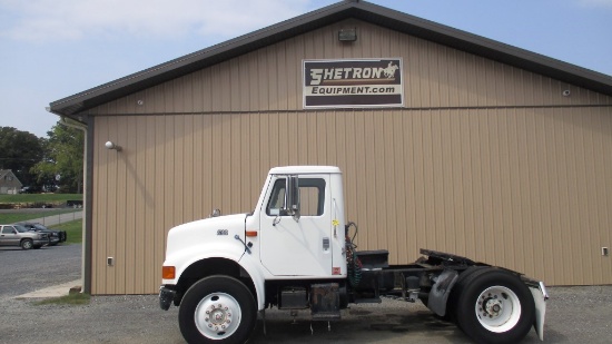 1999 International Navistar 4900 Day Cab Truck