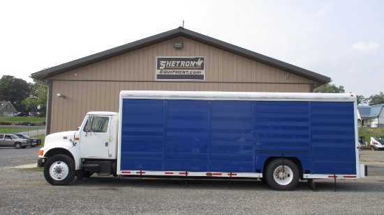 1999 International Navistar 4900 Delivery Truck