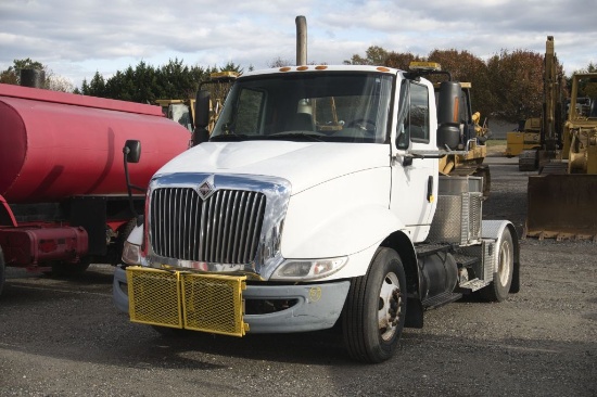 2007 International 8600 Day Cab Tractor Truck