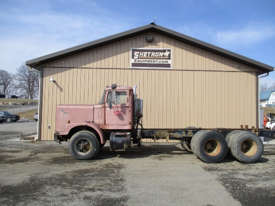 1972 Dimond Reo Giant , Day Cab, No Bed,