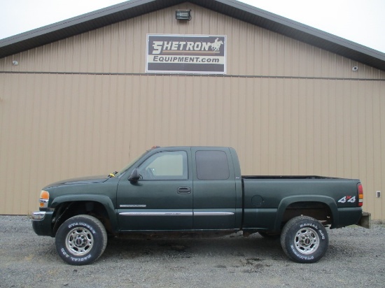 2004 GMC 2500H Extended Cab Truck 4X4