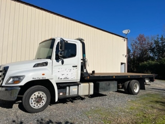 2015 Hino Roll-Off Tow Truck