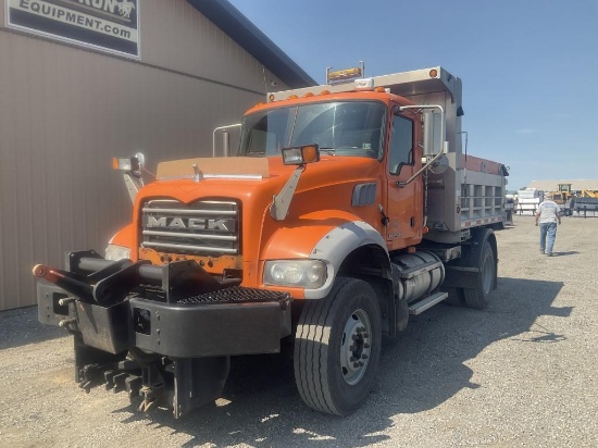 2010 Mack GU712 Dump Truck