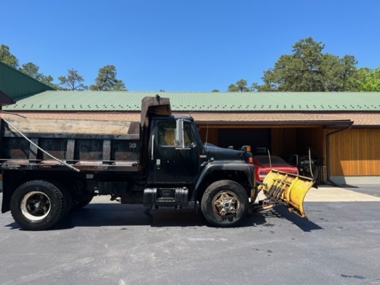 1984 International Dump Truck