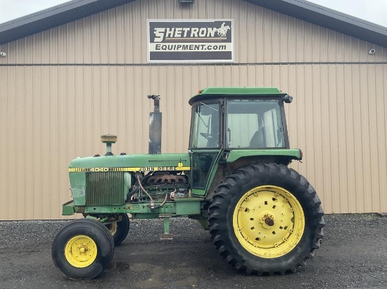 John Deere 4040 Tractor