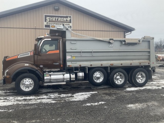 2018 Kenworth T880 Tri Axle Dump Truck