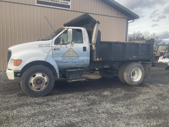 2000 Ford F650 Dump Truck