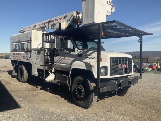 GMC C7500 Tree Service Truck