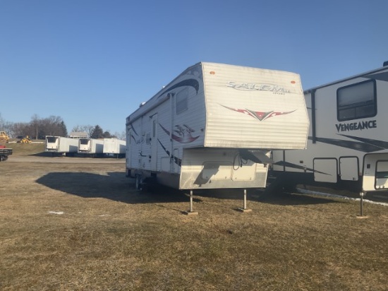 2009 Salem 5th Wheel Camper / Toy Hauler